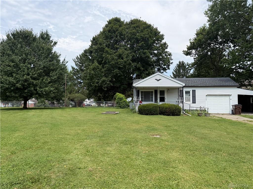 6067 Ivy Property Photo 2
