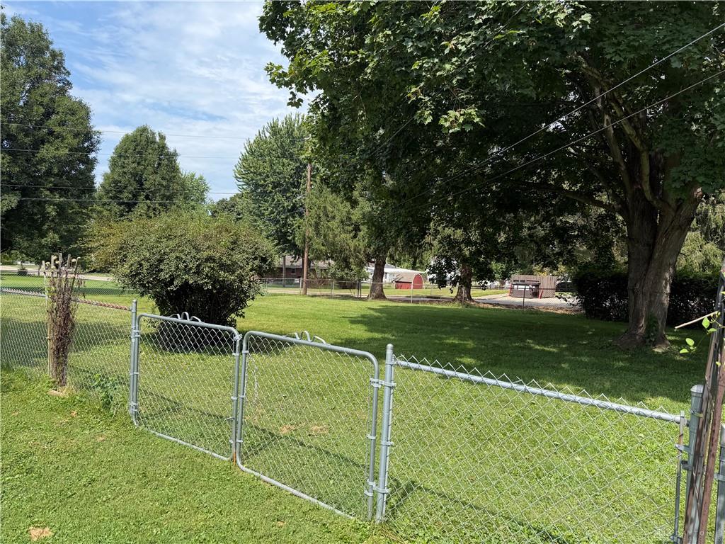 6067 Ivy Property Photo 5