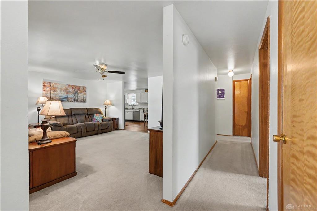 400 Zimmerman Property Photo 3
