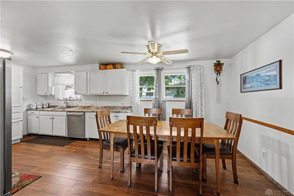 400 Zimmerman Property Photo 7