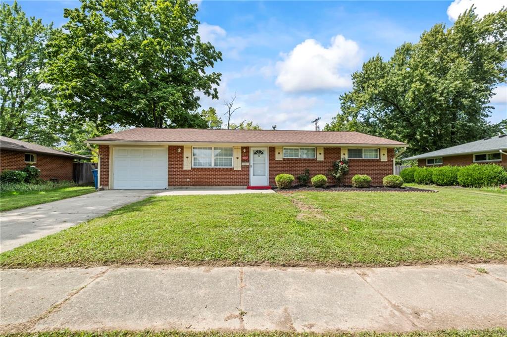 6687 Hubbard Property Photo 1