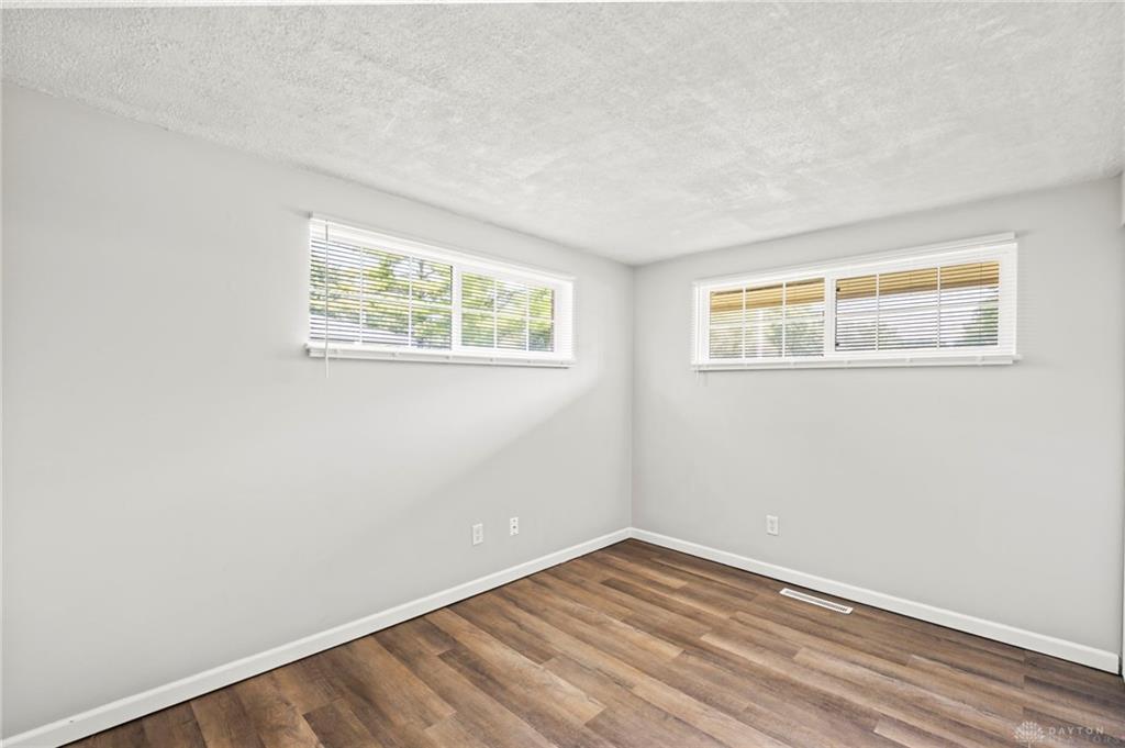 6687 Hubbard Property Photo 8