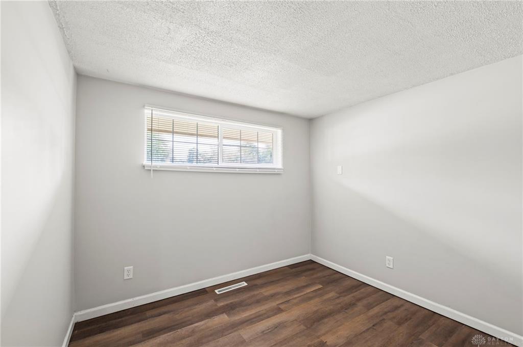 6687 Hubbard Property Photo 12