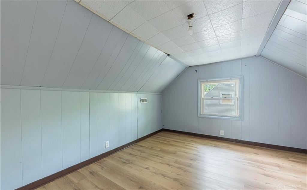 719 Cosler Property Photo 13