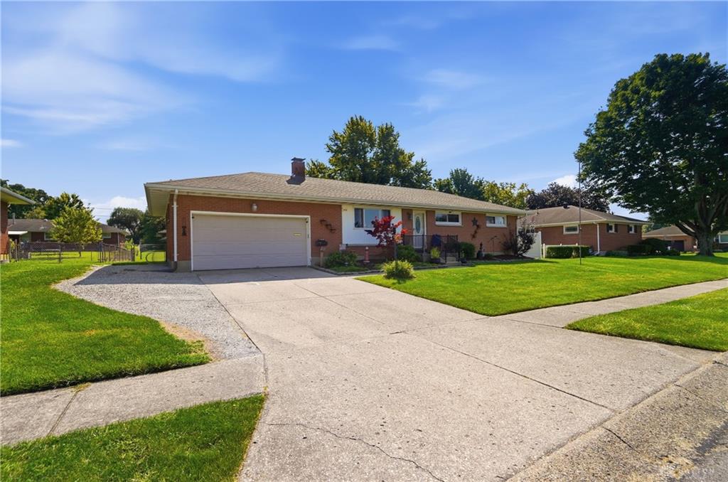 4522 Laredo Property Photo 3