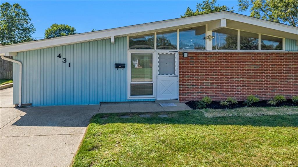 431 Townsend Property Photo 2