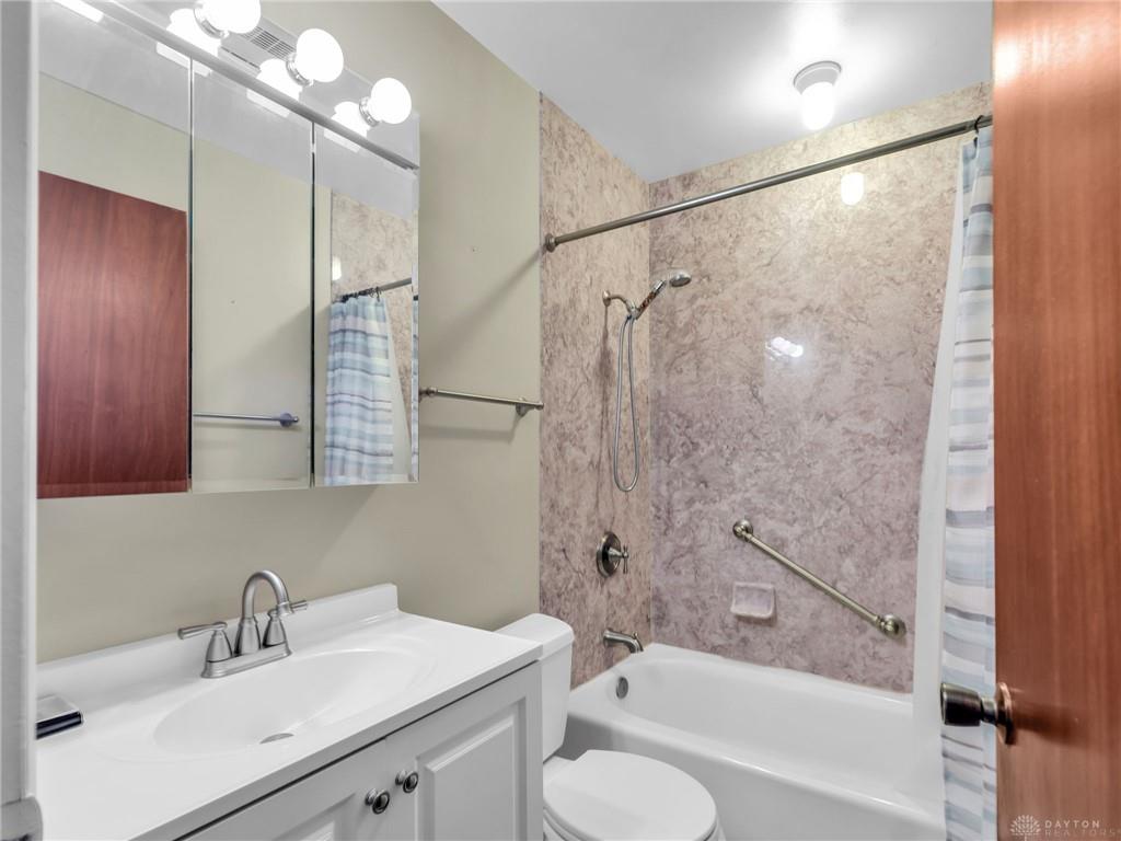 431 Townsend Property Photo 32