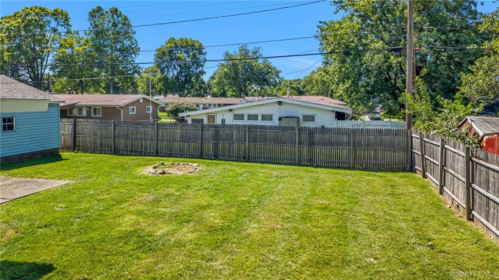 431 Townsend Property Photo 38