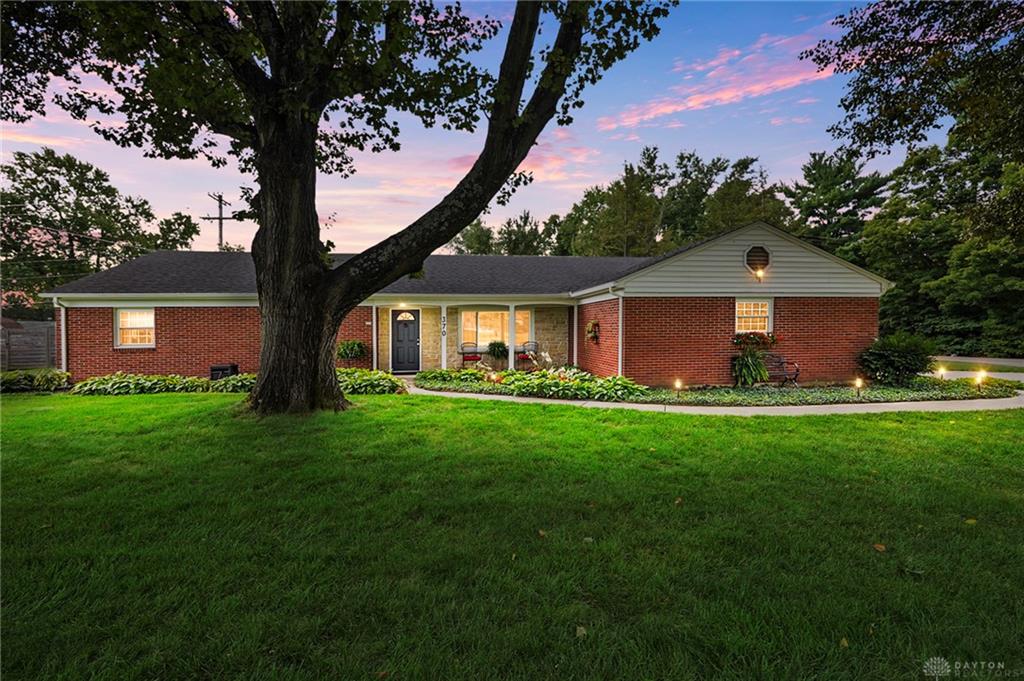 370 Jenny Property Photo 1