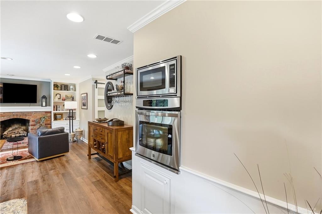 370 Jenny Property Photo 16