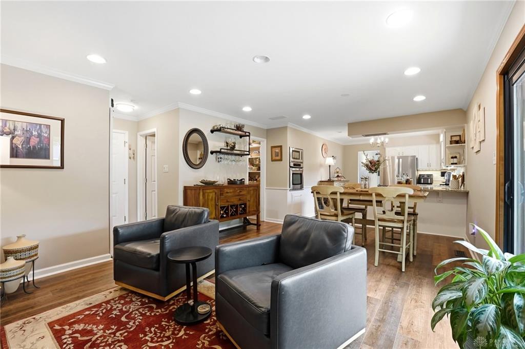 370 Jenny Property Photo 21