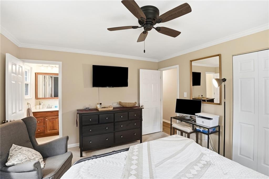 370 Jenny Property Photo 27