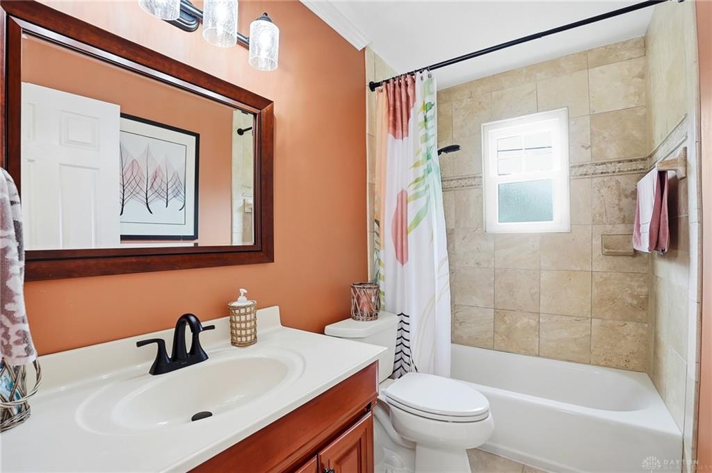 370 Jenny Property Photo 32