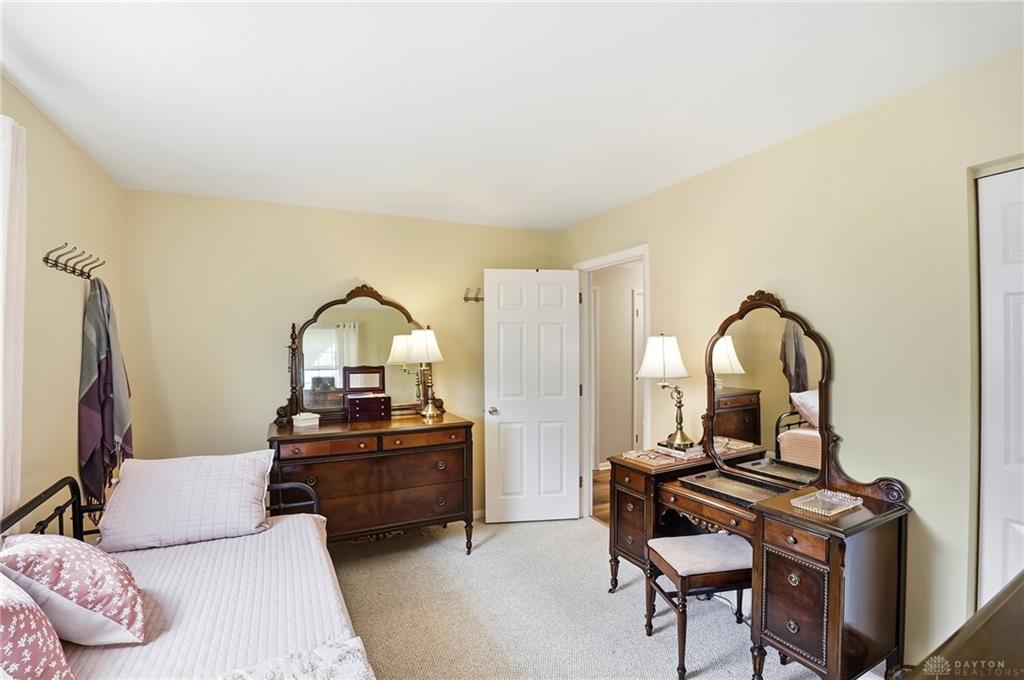 370 Jenny Property Photo 35