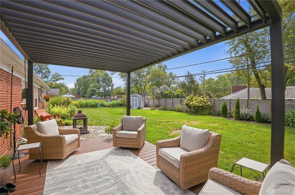 370 Jenny Property Photo 38