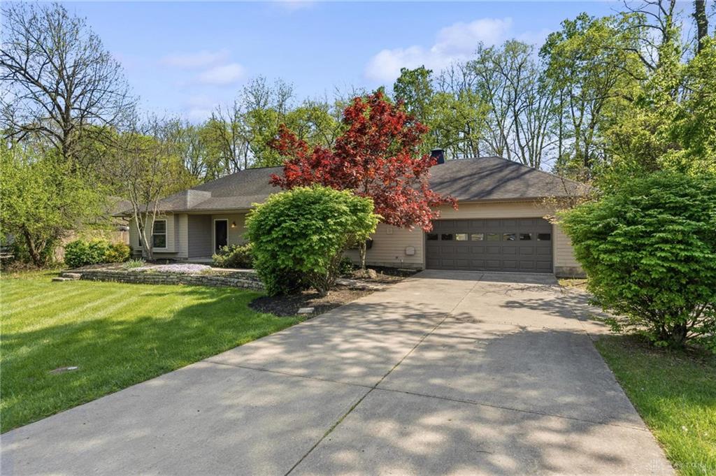 1962 E Spring Valley Property Photo 3