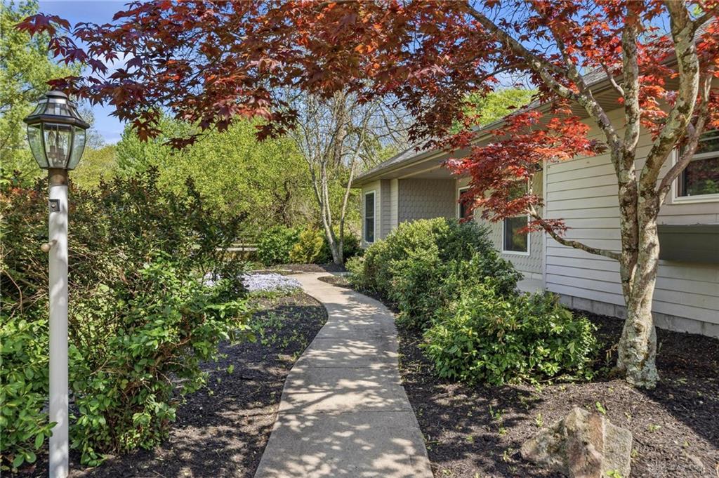 1962 E Spring Valley Property Photo 4