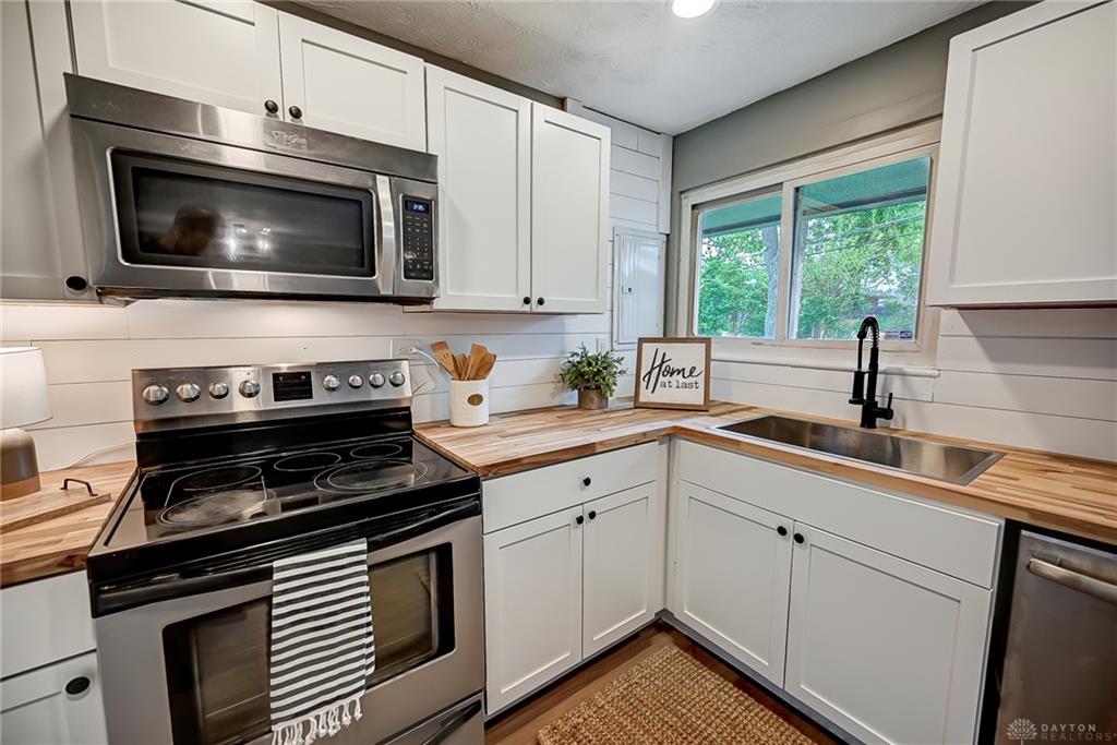 4455 Kitridge Property Photo 19