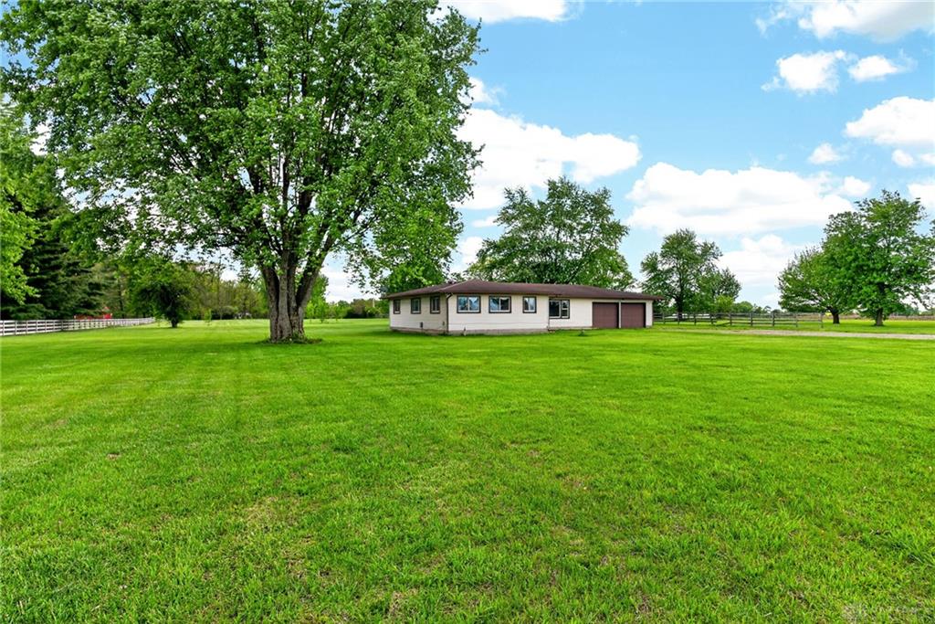 1005 Free Property Photo 1