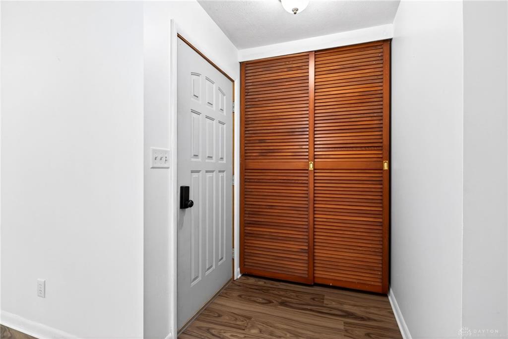 1005 Free Property Photo 6