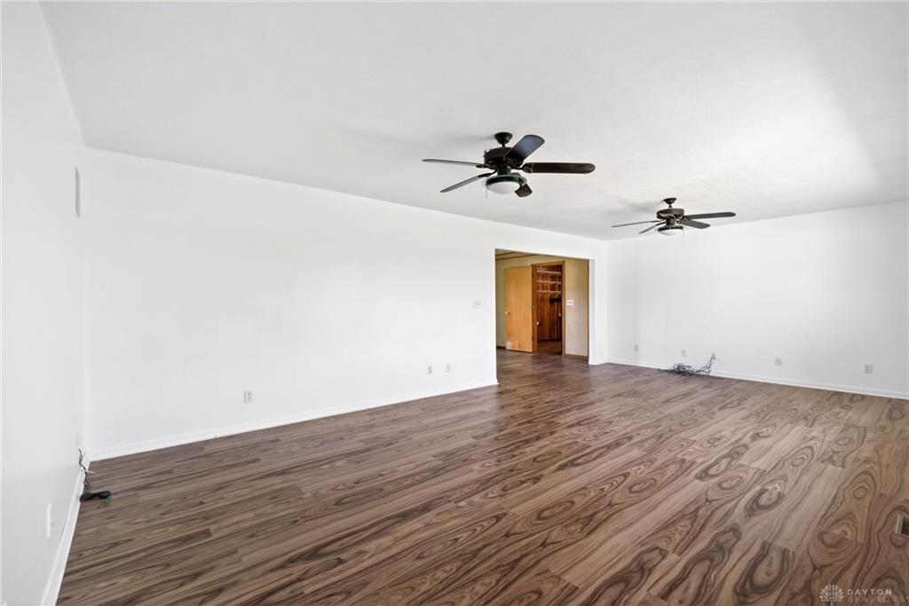 1005 Free Property Photo 7