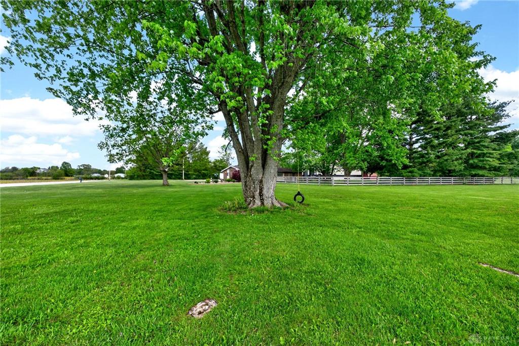 1005 Free Property Photo 32