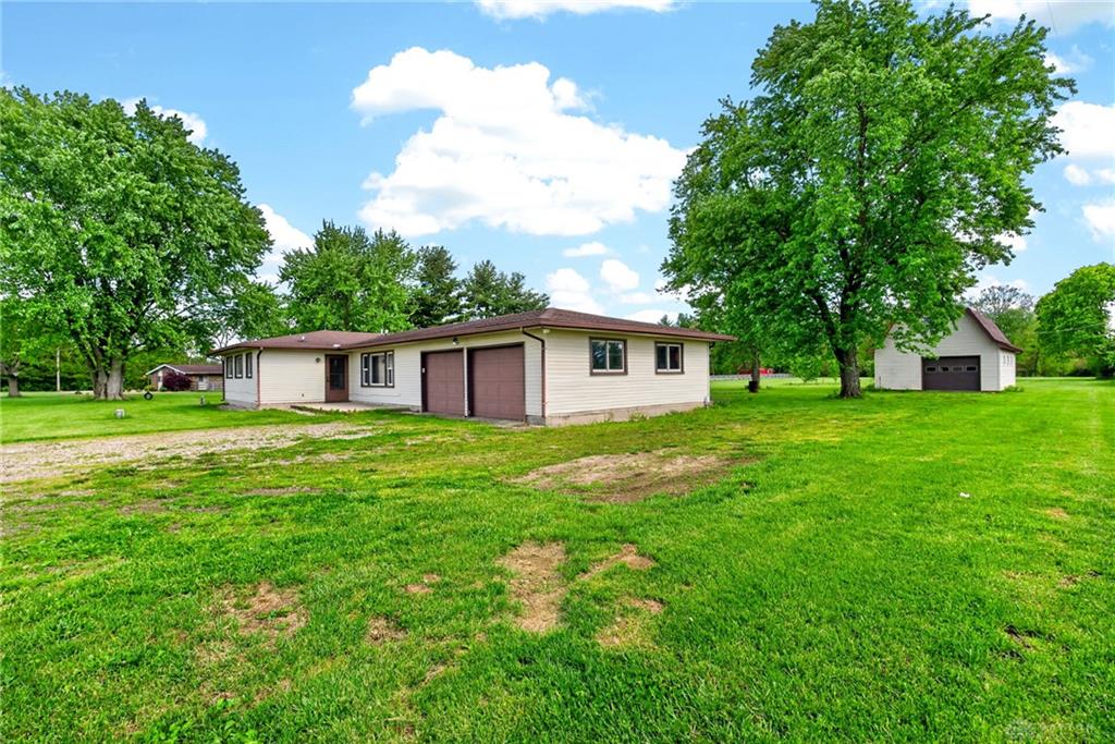 1005 Free Property Photo 40