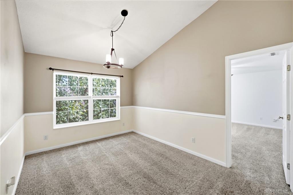 3875 Thorngate Property Photo 8
