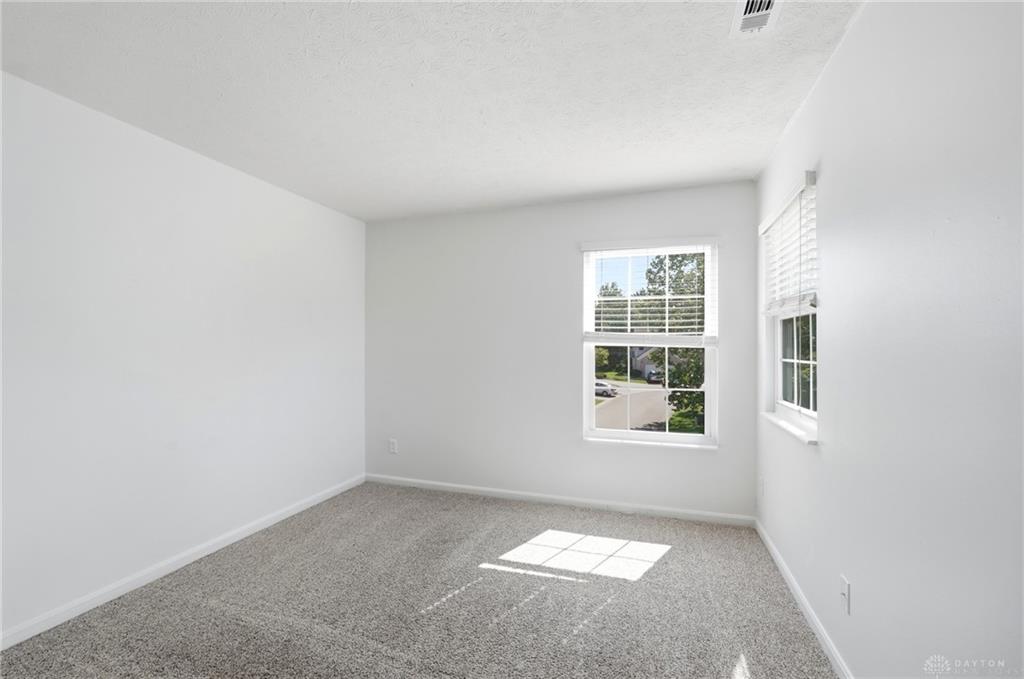 3875 Thorngate Property Photo 13