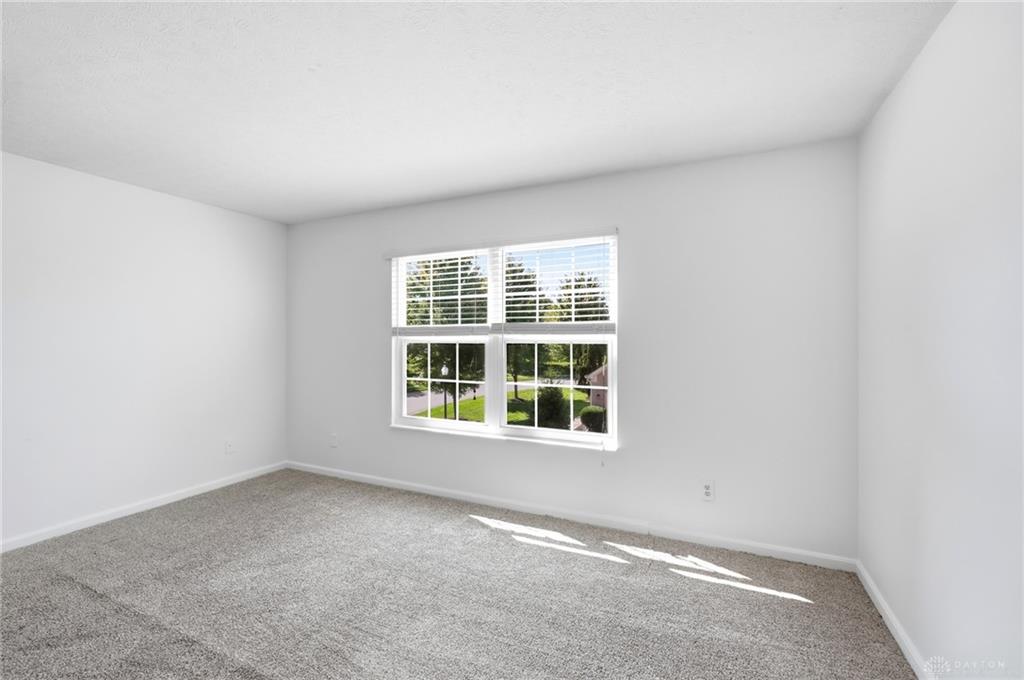 3875 Thorngate Property Photo 16