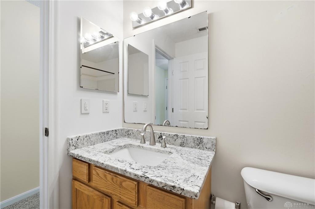 3875 Thorngate Property Photo 18