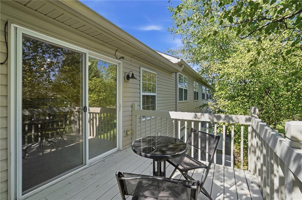 3875 Thorngate Property Photo 22