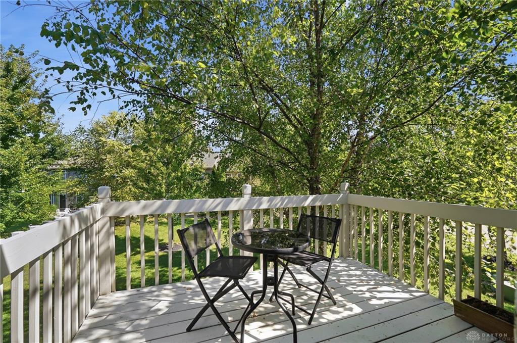 3875 Thorngate Property Photo 23
