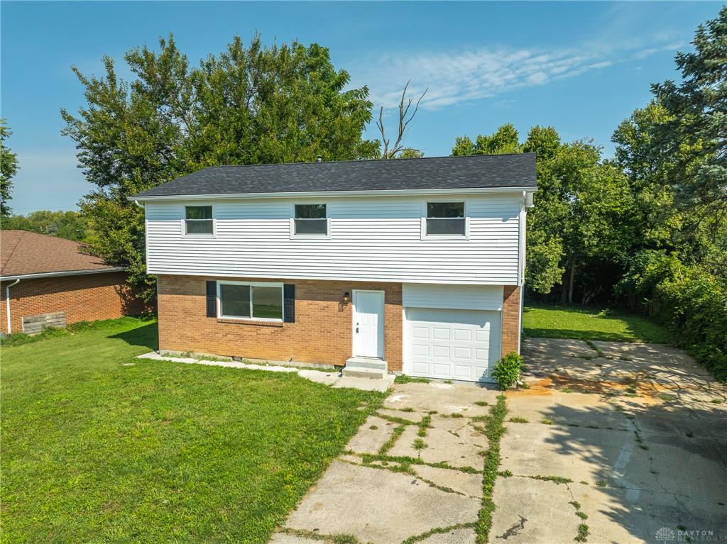 4889 Becker Property Photo 1