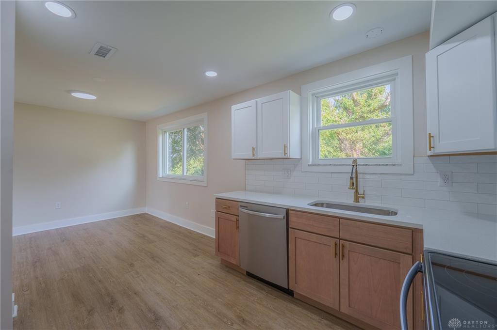 4889 Becker Property Photo 17