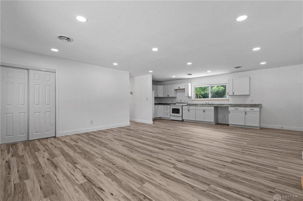 4475 Willow Run Property Photo 10
