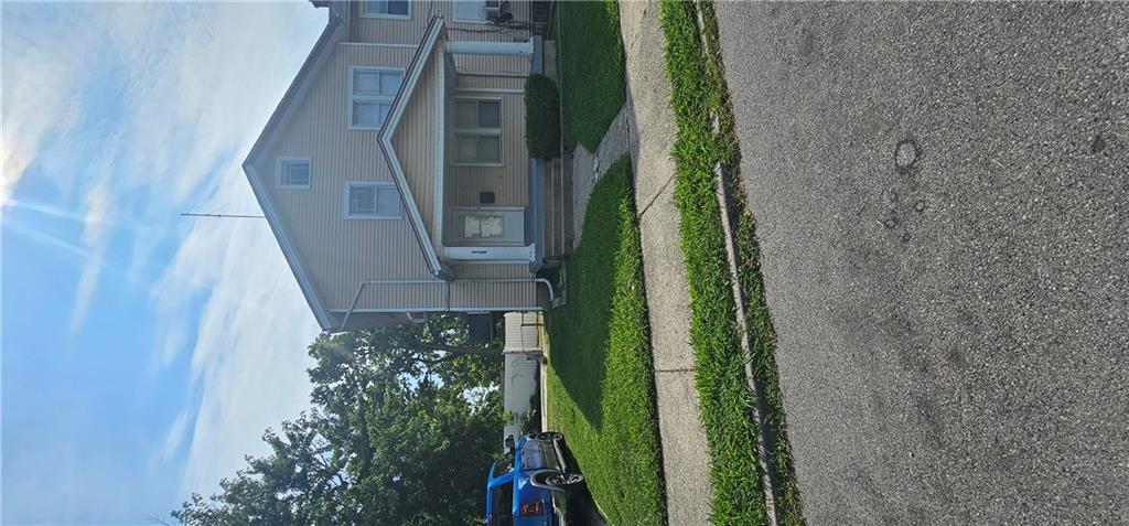2108 Mayfair Property Photo 1