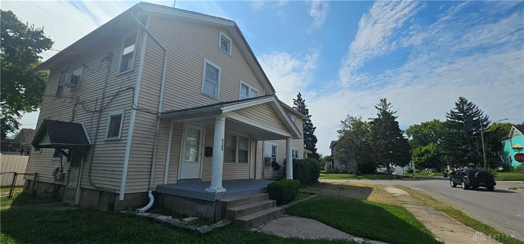 2108 Mayfair Property Photo 2