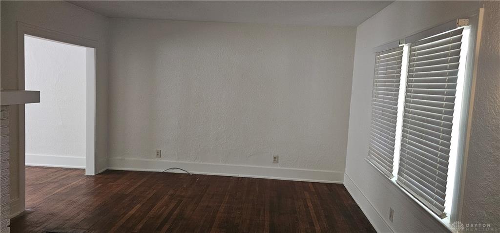 2108 Mayfair Property Photo 4