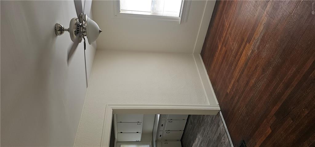 2108 Mayfair Property Photo 6