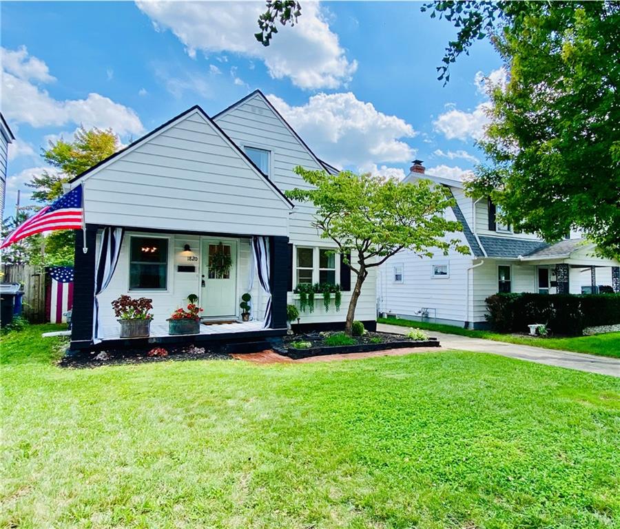 1820 Rosemont Property Photo