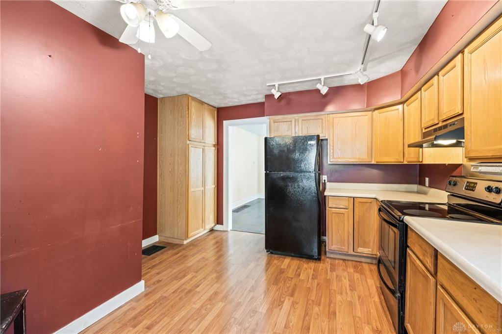 1547 Coventry Property Photo 17