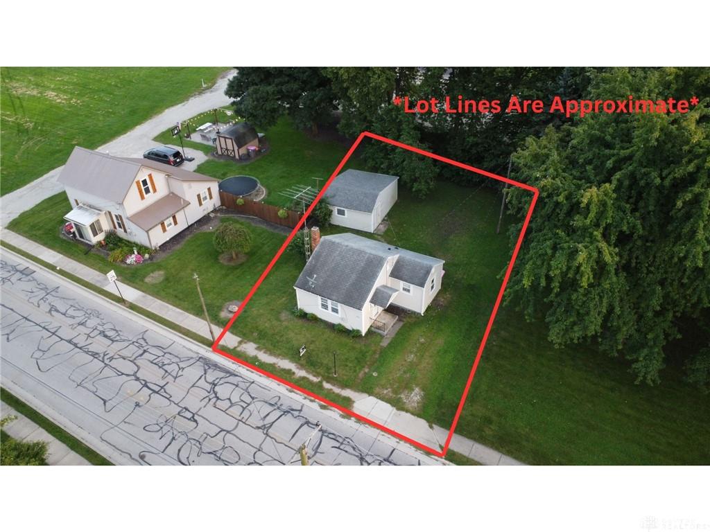 441 E Main Property Photo 2