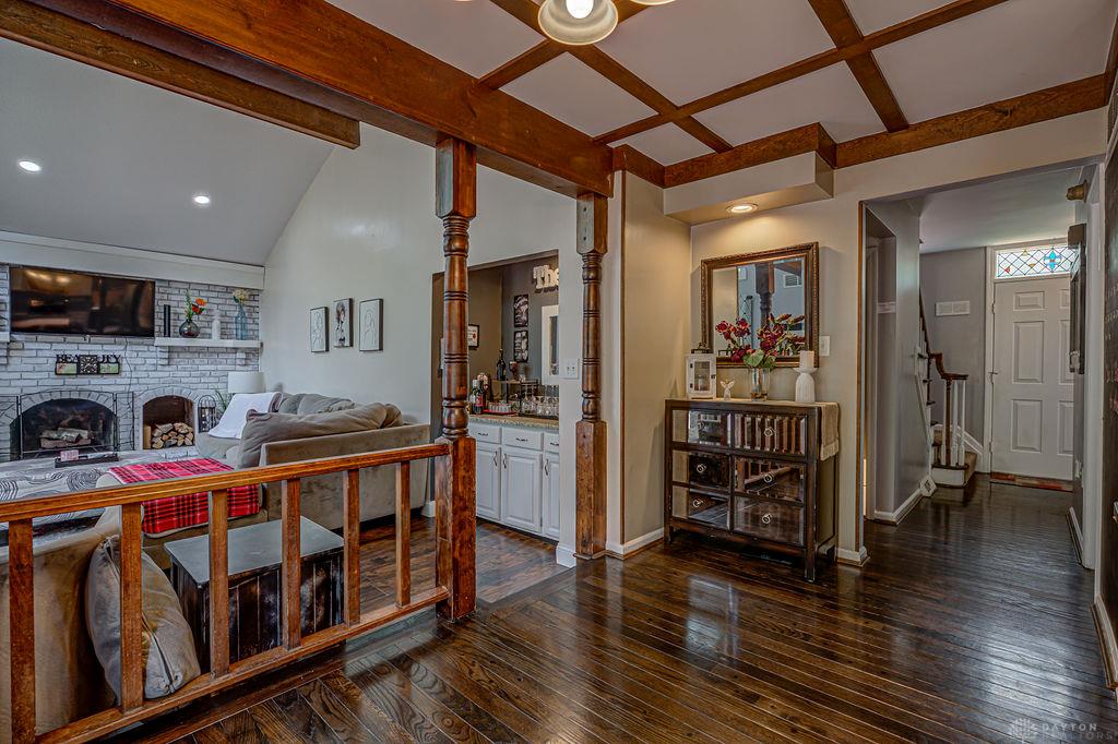 7885 Oak Leaf Property Photo 6