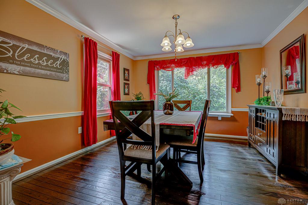 7885 Oak Leaf Property Photo 11