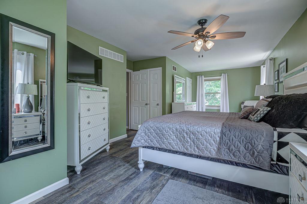 7885 Oak Leaf Property Photo 15