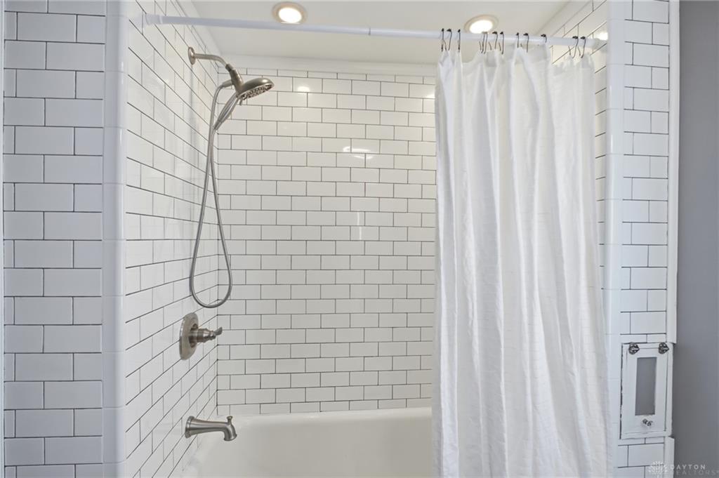 636 W Second Property Photo 36