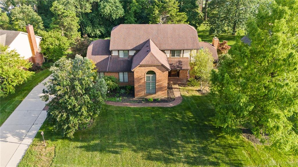 240 E Stonequarry Property Photo 3