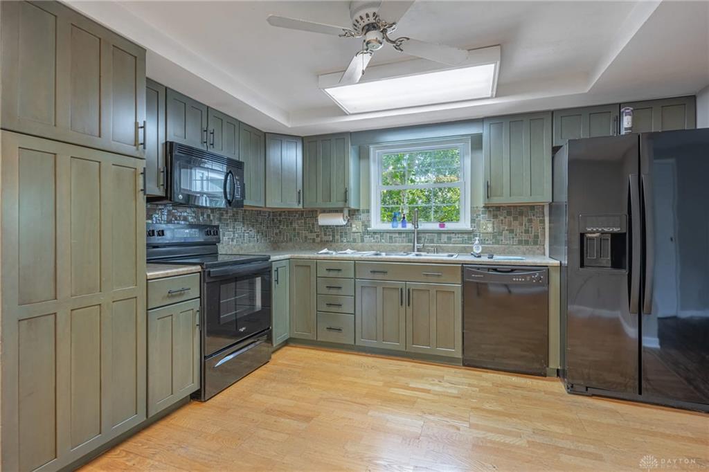 7072 Cliffstone Property Photo 7