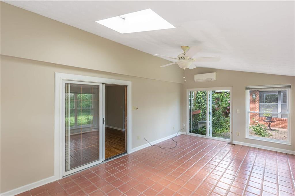 7072 Cliffstone Property Photo 28